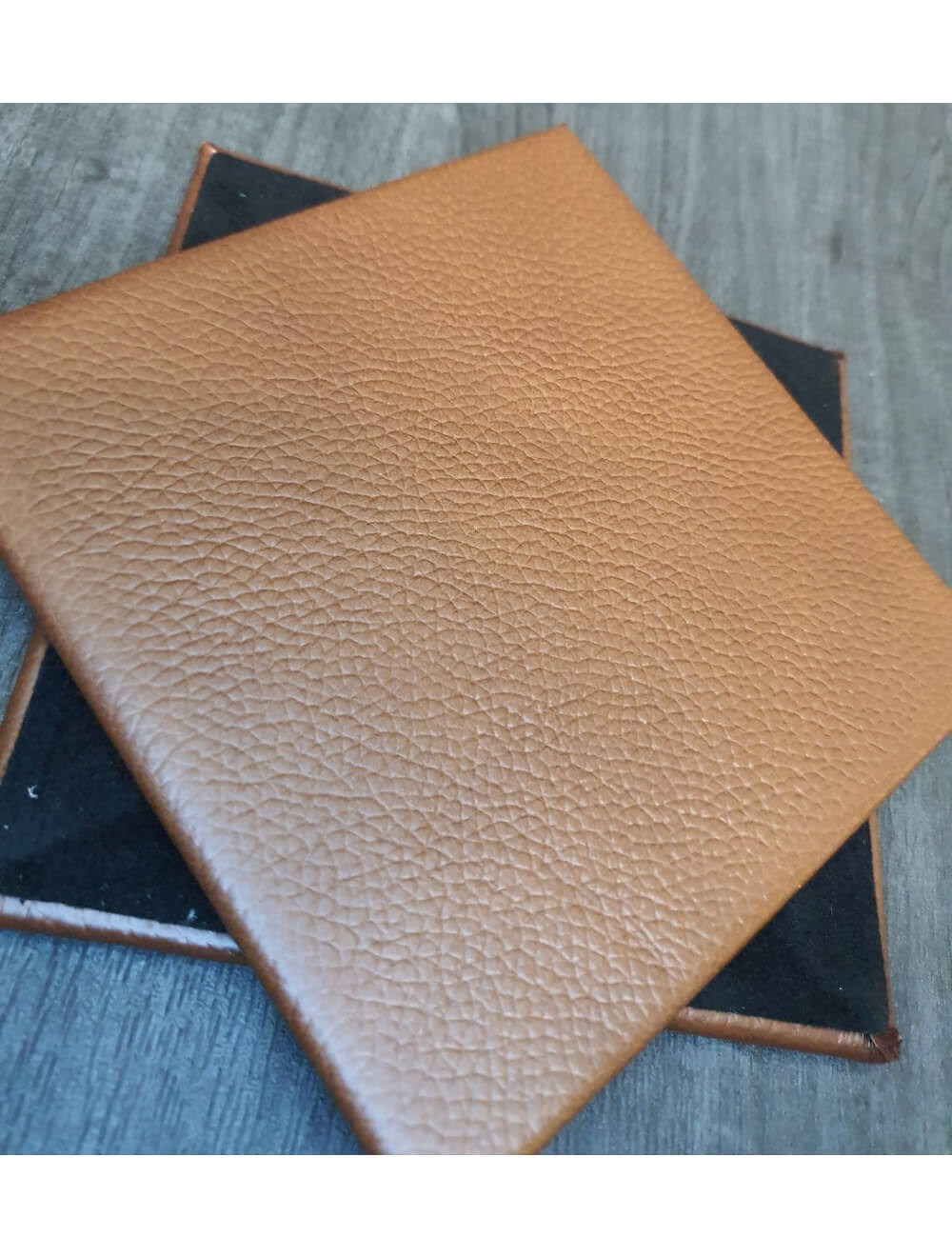 Castagna Shelly Leather Coaster- 10 cm SQ (artículo de venta)