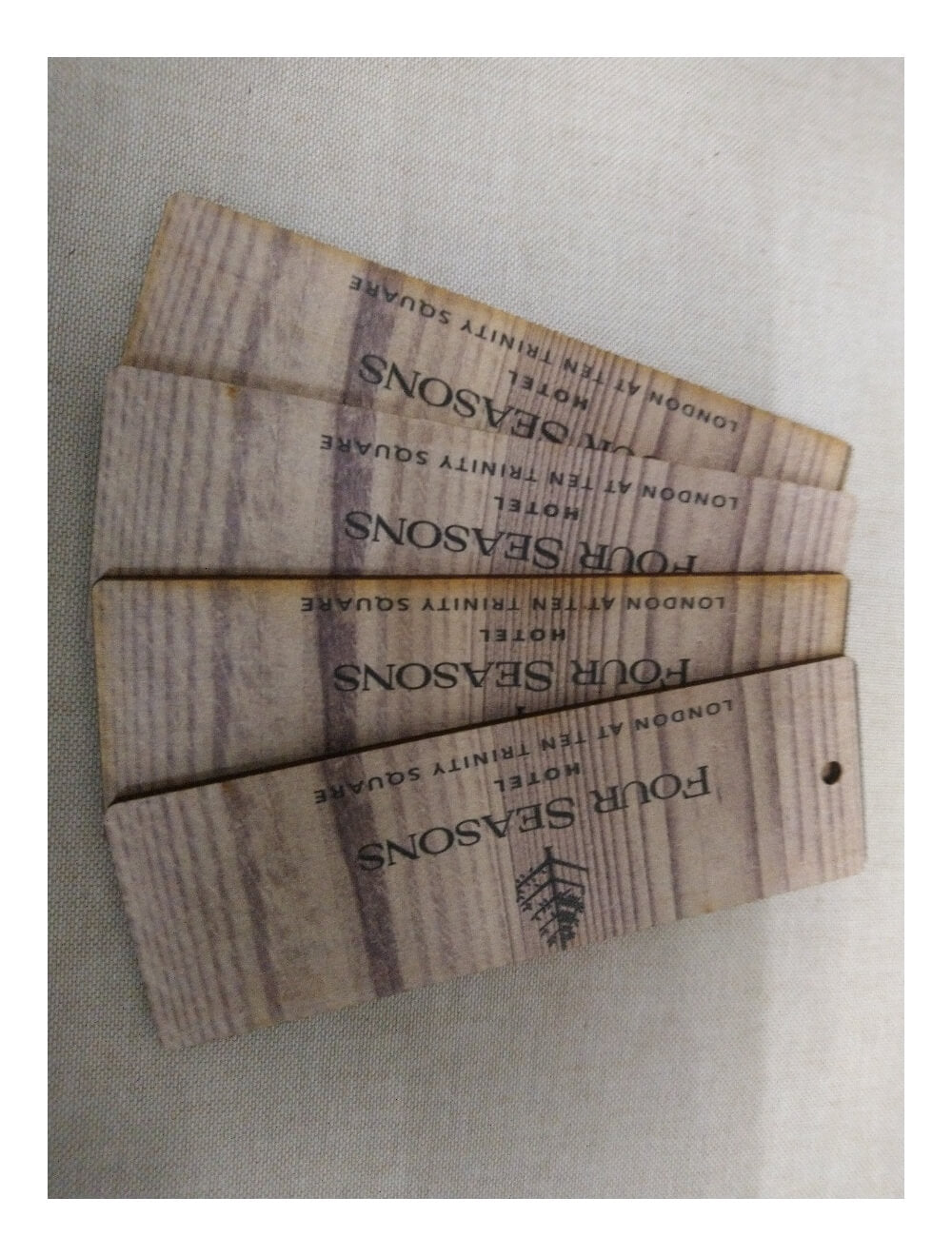 Etiquetas de llave de madera de Beachhut